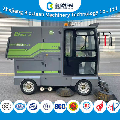 Large Ride On Industrial Sweeper High Power Dust / Debris Collection For Big Areas